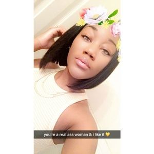 Meet your Posher, Janai